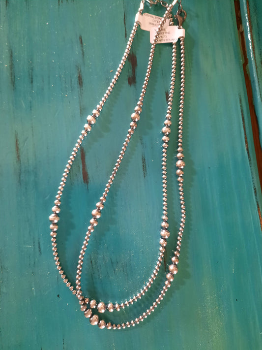 NAVAJO PEARLS 3-6 mm grad necklace