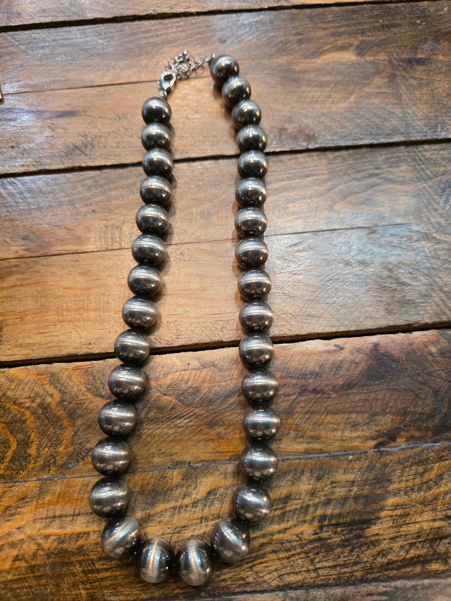 Amarillo necklace