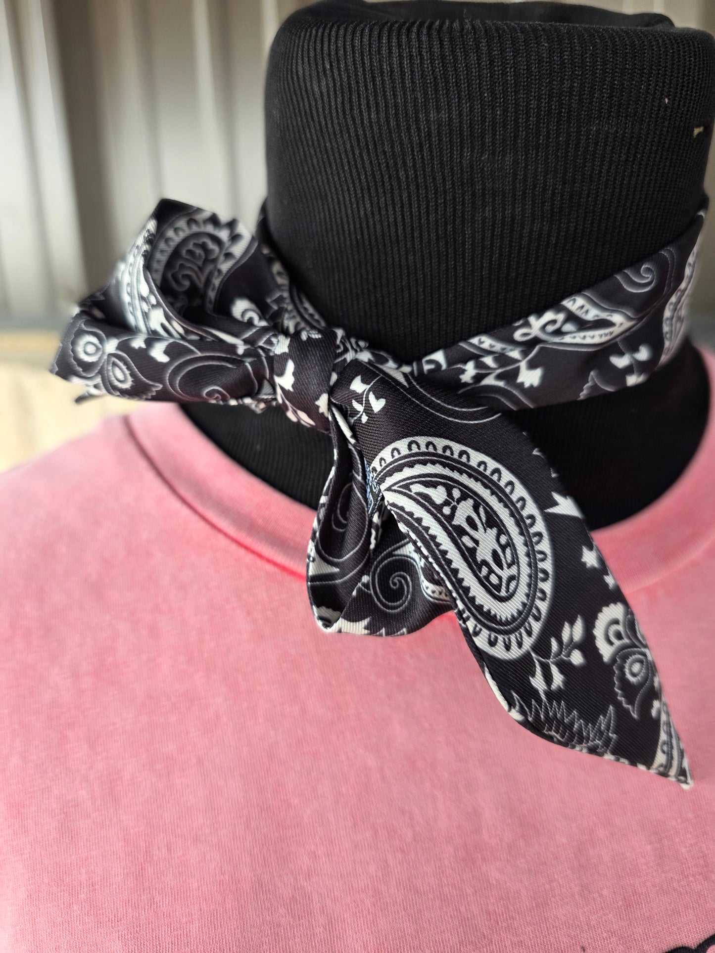 Black Bandera Twilly